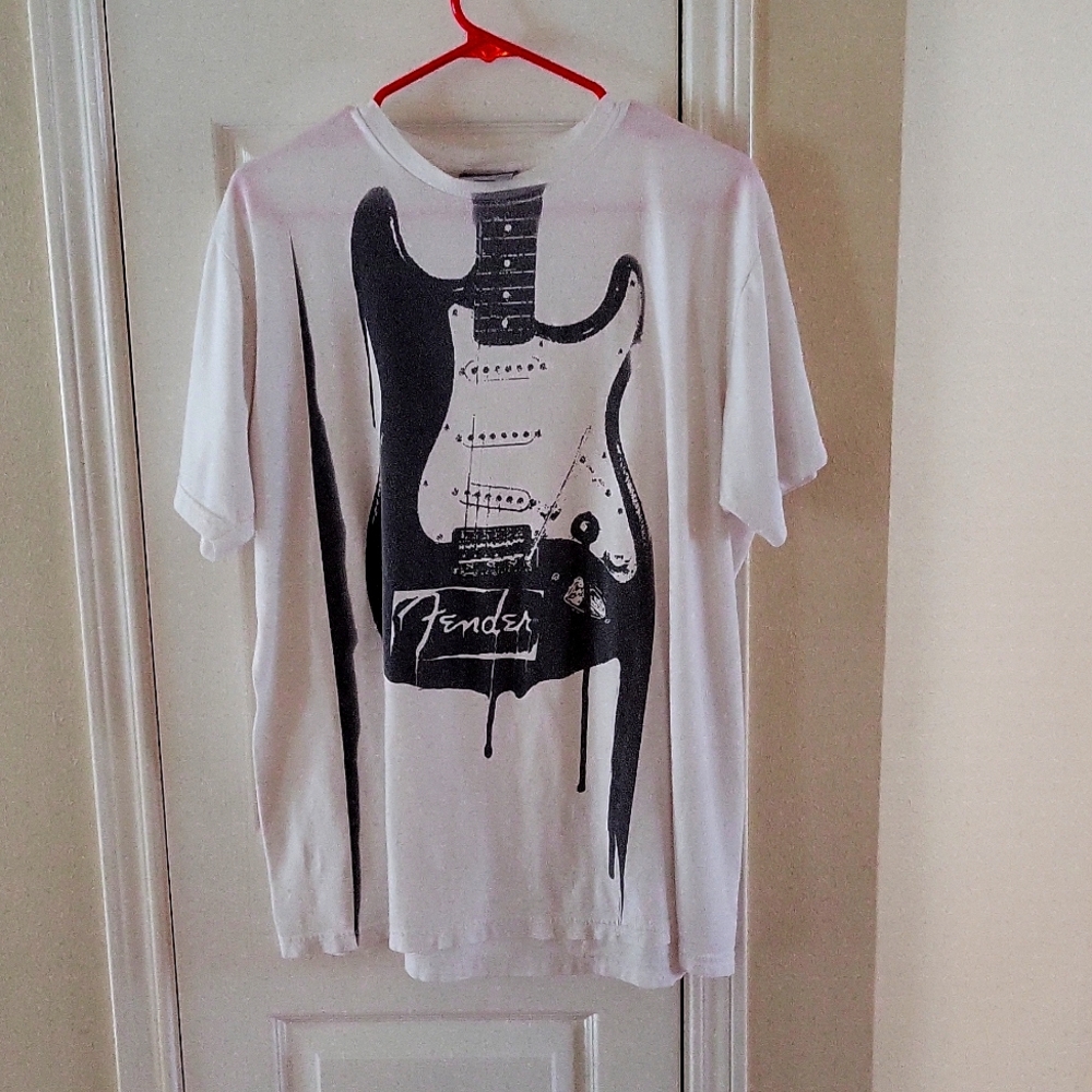 Fender short sleeve tee